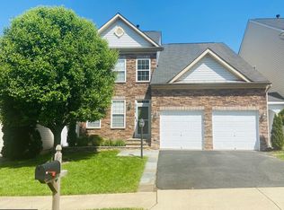 1742 Ann Scarlet Ct, Woodbridge, VA 22191