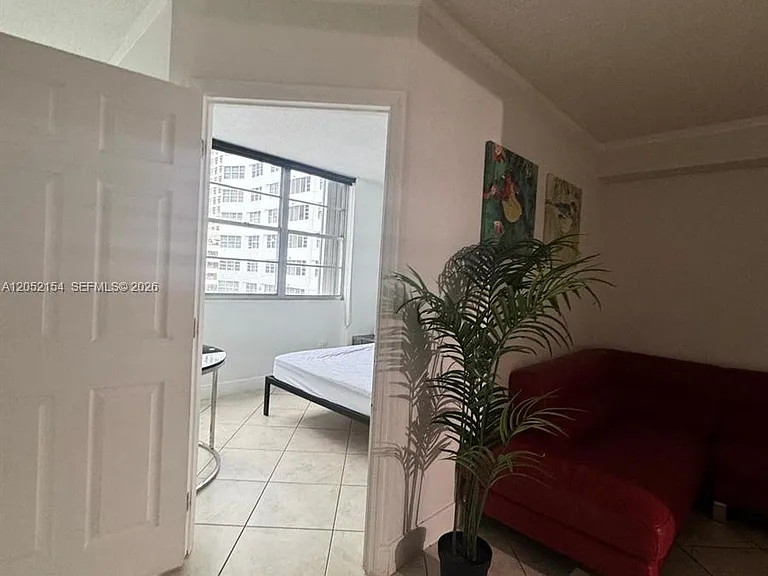 905 Brickell Bay Dr #623 — Photo 11