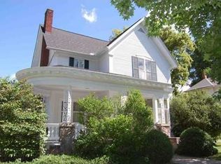 134 South St, Chelsea, MI 48118