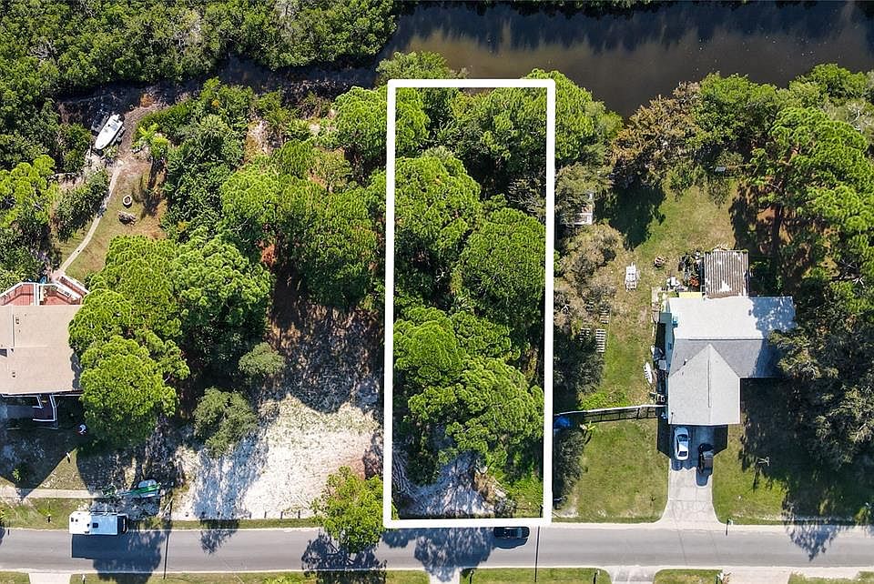 1st image of 1615 Sea Breeze Dr