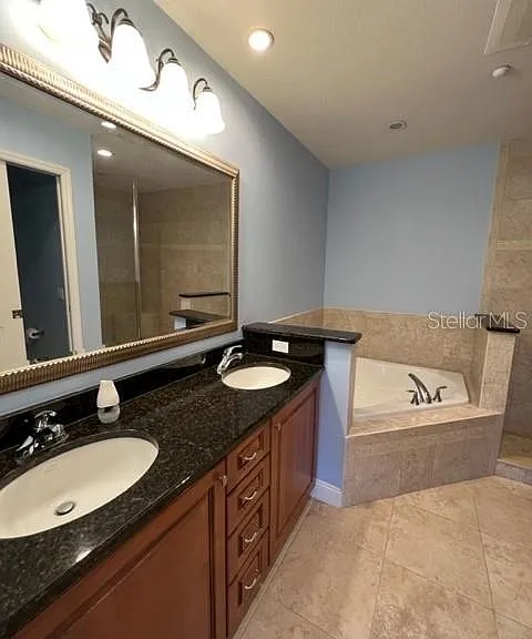 7710 Lake Vista Ct #303 — Photo 20