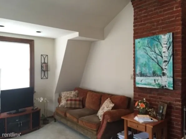 1115 N Franklin St APT 3, Wilmington, DE 19806