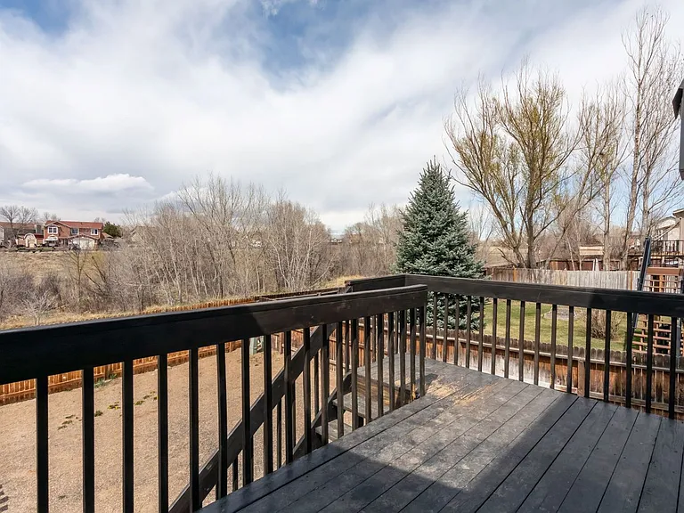 1130 Pond Side Dr — Photo 37