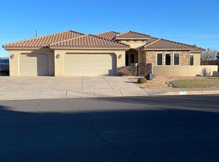 173 E Stonehedge Dr, Washington, UT 84780