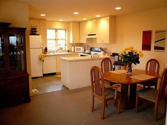 Dining Room/Kitchen