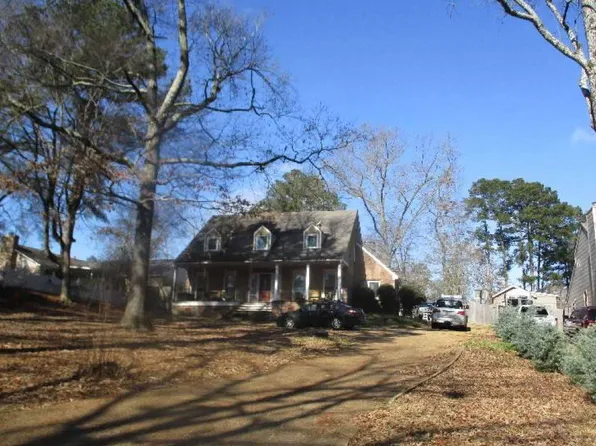 213 Longwood Dr, Clinton, MS 39056