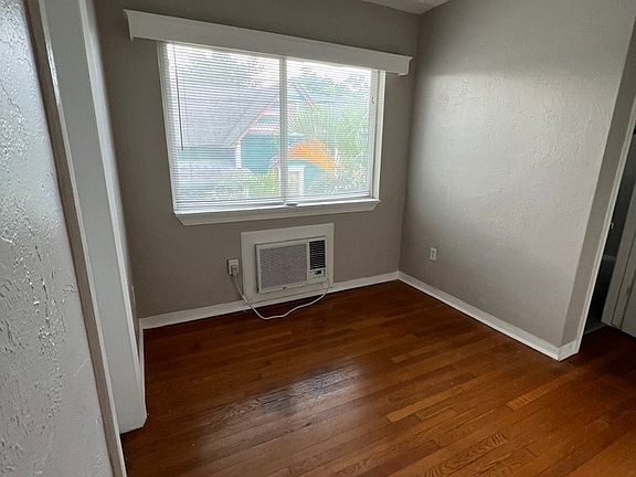 5th image of 301 4th Ave N APT 606