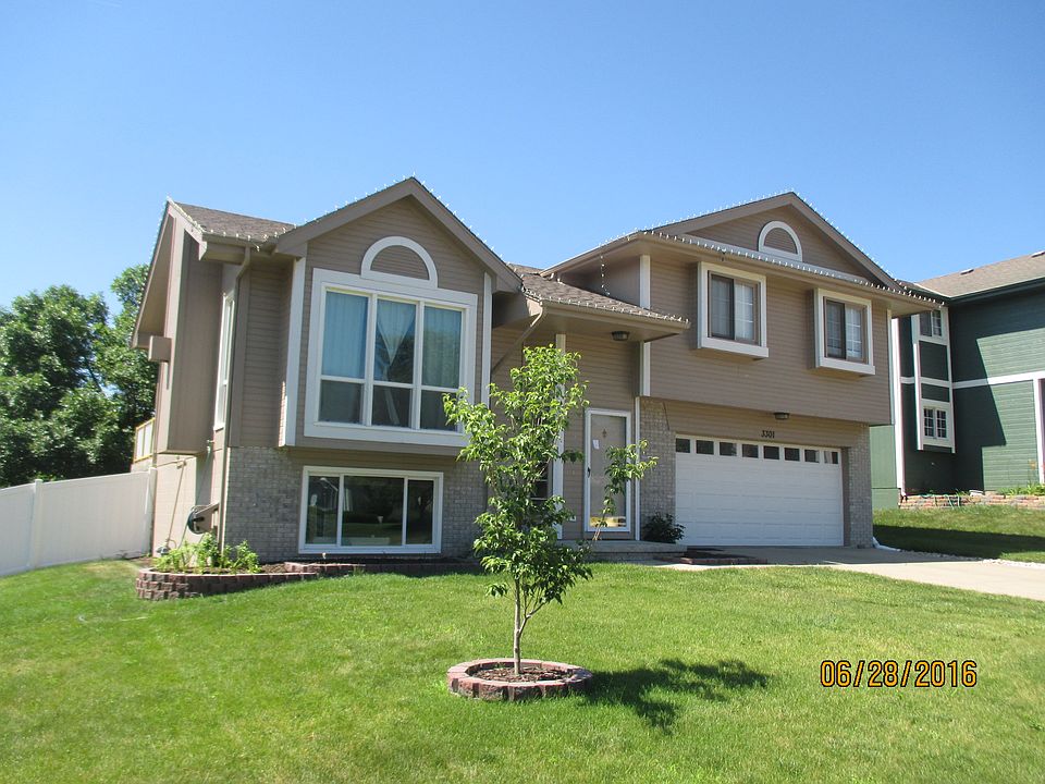 1st image of 3301 Montreal Dr