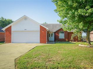 383 Thompson St, Centerton, AR 72719