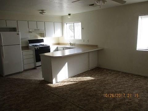 4th image of 1526 N Niels Hansen Ln