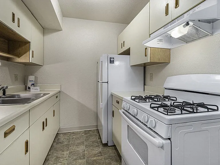 Normandy Village Apartments — Photo 56