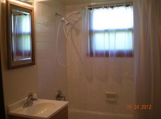 2549 Dunlay Ct, Waukegan, IL 60085