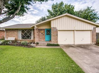 2533 Pinebluff Dr, Dallas, TX 75228