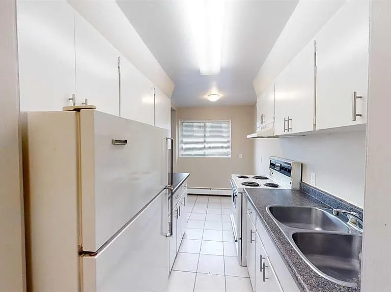 9932 105th Ave #205 — Photo 3