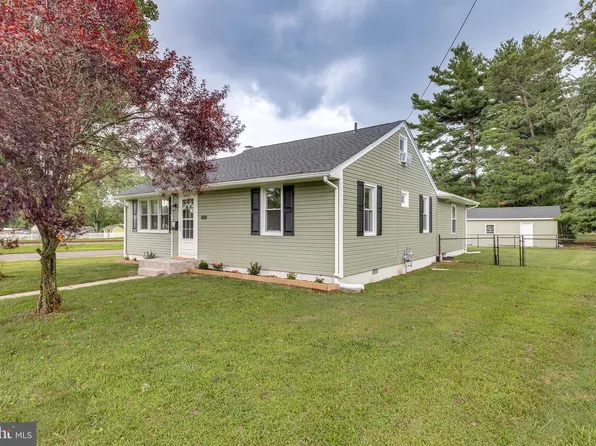 160 E Monmouth Ave, Sewell, NJ 08080
