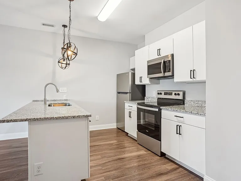 600 Station Square Apartments — Photo 40