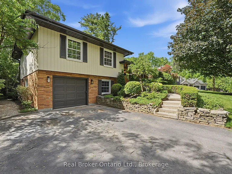 571 Leonard Ct — Photo 4