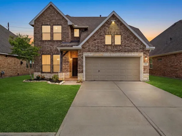4743 Bay Vista Dr, Baytown, TX 77523