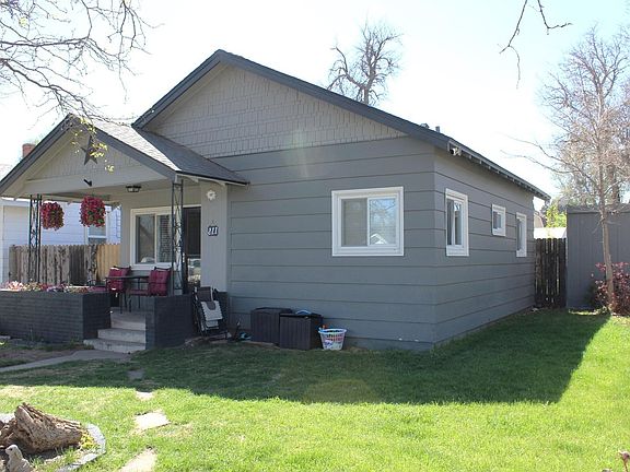 2nd image of 811 Prospect St