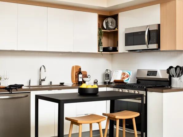 Frame Mar Vista, 11830 Courtleigh Dr APT 504, Los Angeles, CA 90066