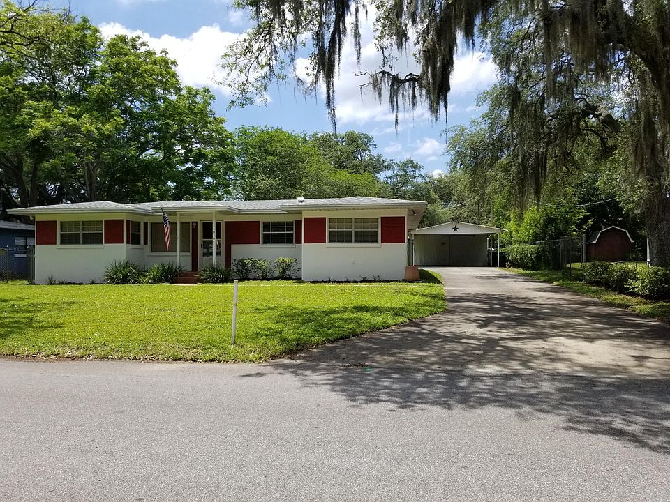 1st image of 10304 Cliff Cir