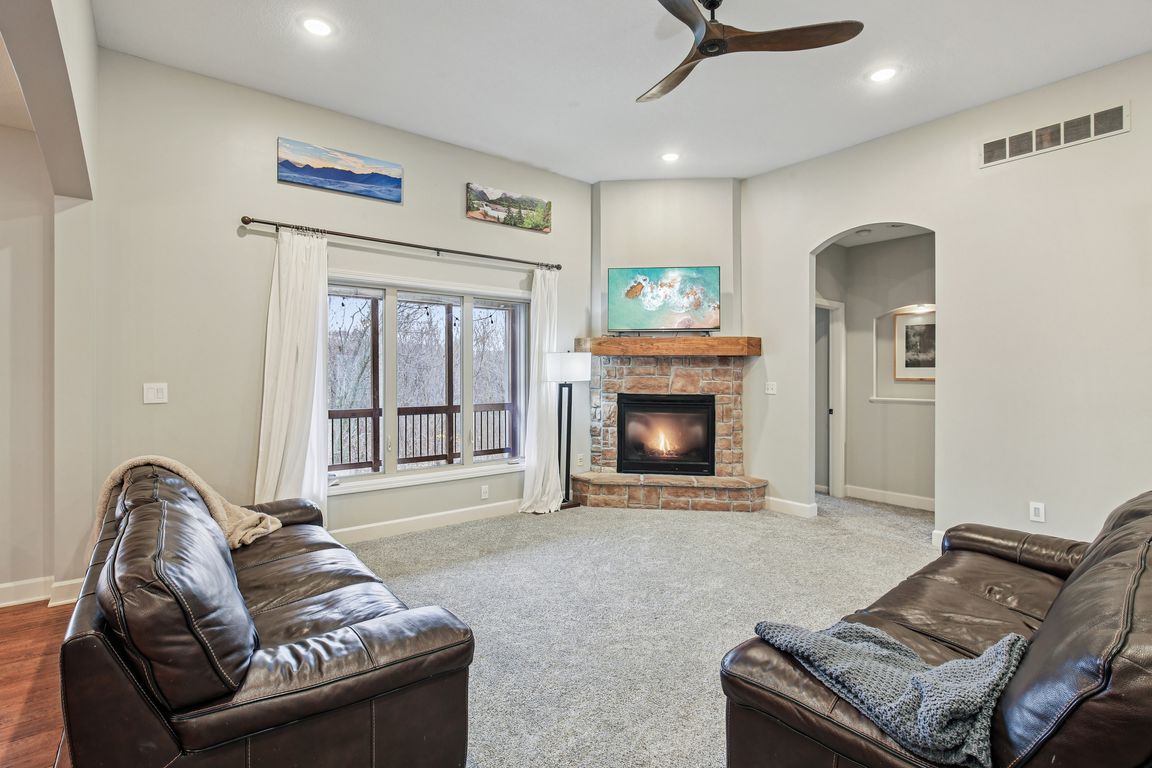 next background image