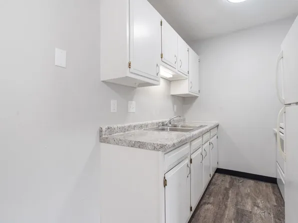 Breckenridge Davenport Apartments