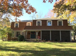 3901 W 93rd St, Prairie Village, KS 66207