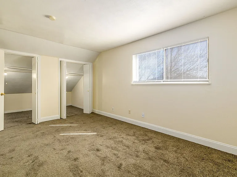 717 Fairmont Dr — Photo 24