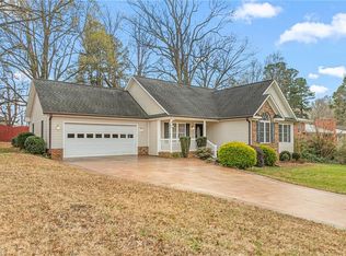 2106 Trail Five, Burlington, NC 27215