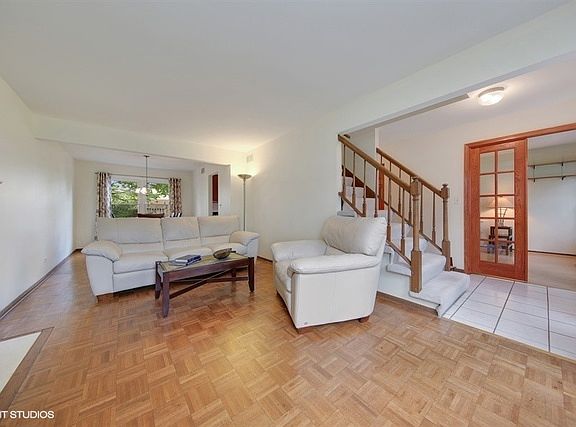 5th image of 1114 Longford Dr