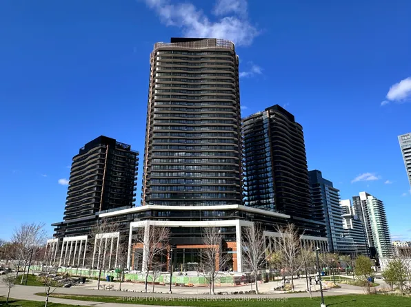 18 Esther Shiner Blvd, Toronto, ON
