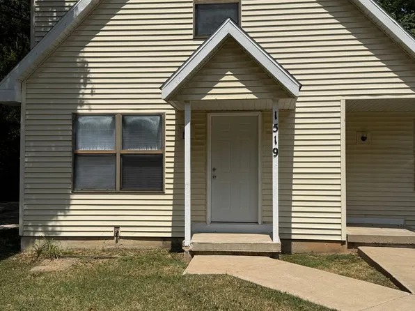 1519 W Madison St, Springfield, MO 65802