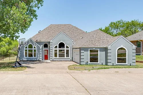 3320 Preston Club Dr Photo 1