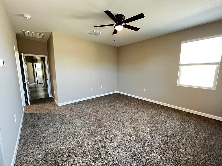1377 W Highland Rd — Photo 17