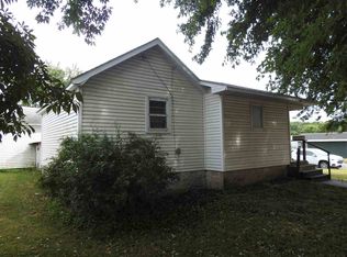 112 S Railroad St, Sumner, IA 50674