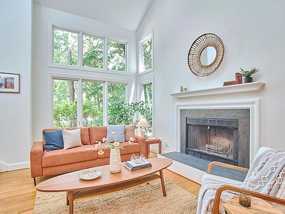 5th image of 117 Ironwoods Dr