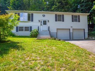 11 Tyrone Rd, Patterson, NY 12563