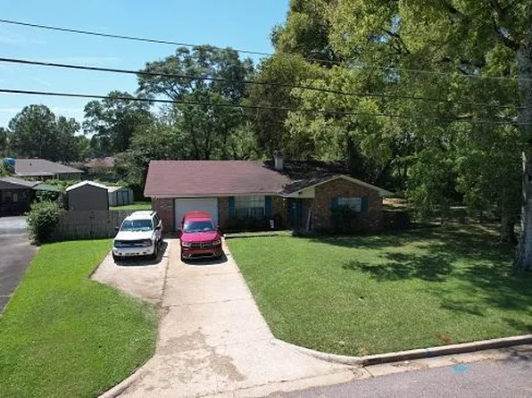 330 Bedford Ter, Prattville, AL 36066