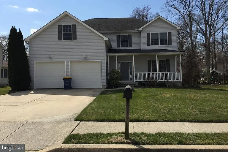 24 Pin Oak Dr photo 1