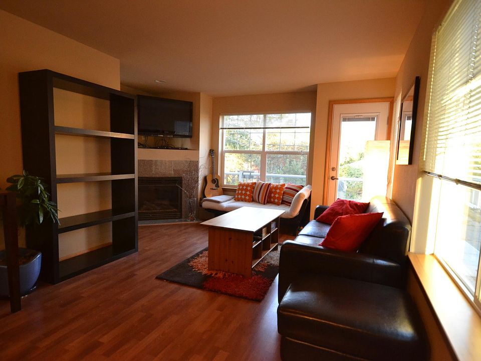 2nd image of 6213 7th Ave NW