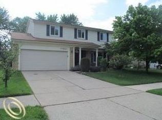 7002 Becky Dr, Canton, MI