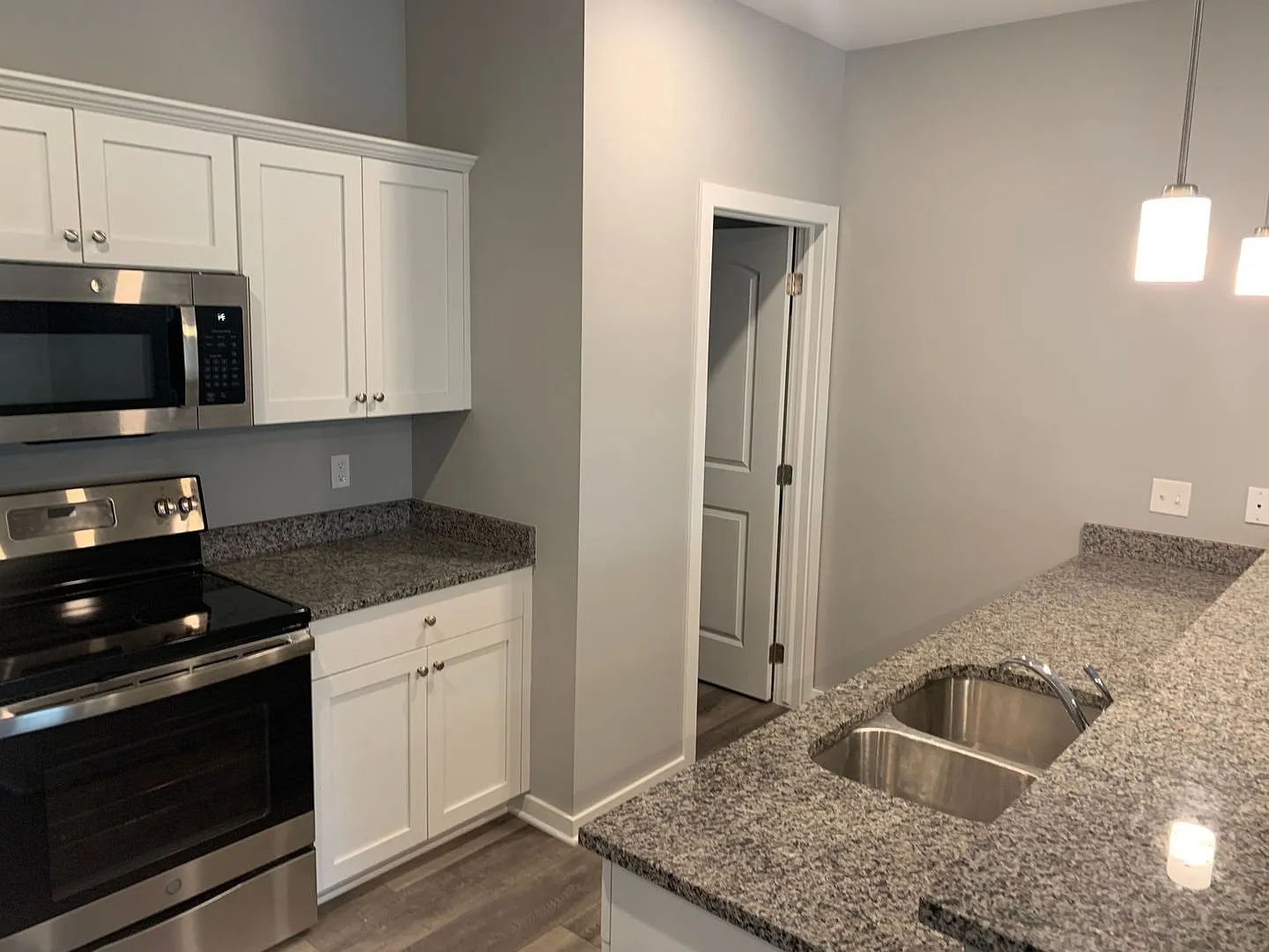 Shelby Pointe Village — Photo 2