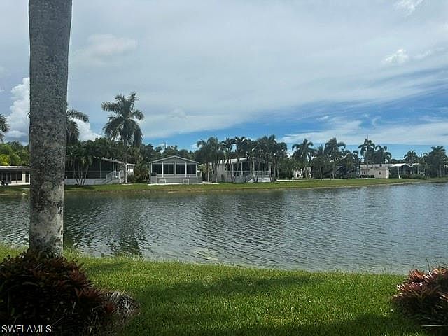 2nd image of 1137 Diamond Lake CIR