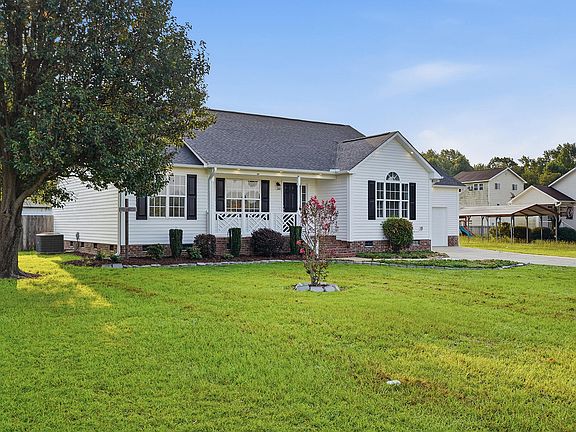 3rd image of 1217 Smith Rd