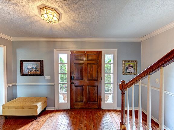 5th image of 113 Coral Bay Dr