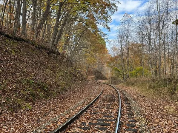 Sewell Creek Rd, Meadow Bridge, WV 25976