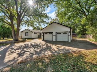 113 N Byron Rd, Wichita, KS 67212