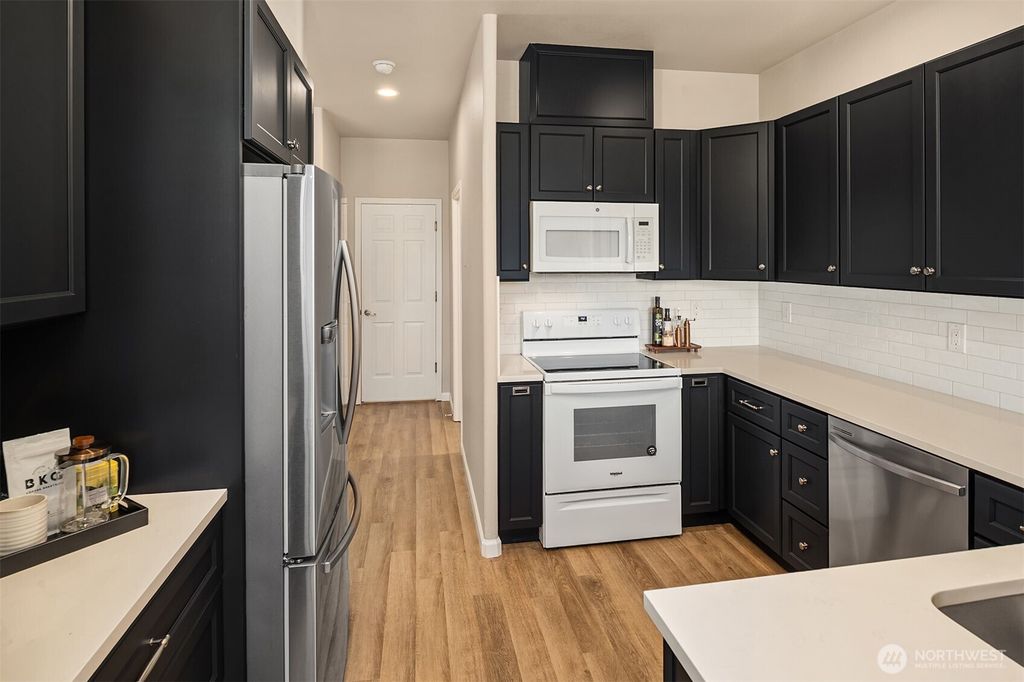 4313 216th Street SW, Mountlake Terrace, WA - More