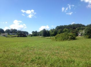 Sockless Rd, Dandridge, TN 37725